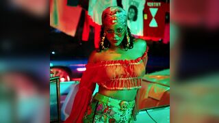 Rihanna - Nipples in 'Wild Thoughts' Music Video