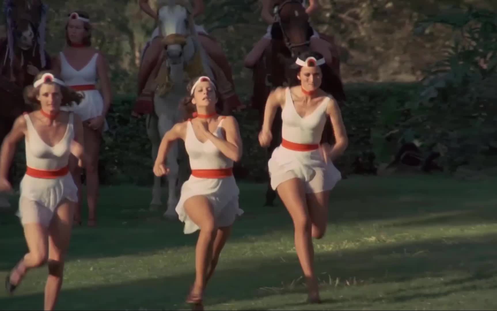 20th Century Foxes: Debra Winger and Lynda Carter - Wonder Woman - 1976 -  GIF Video | nudecelebgifs.com