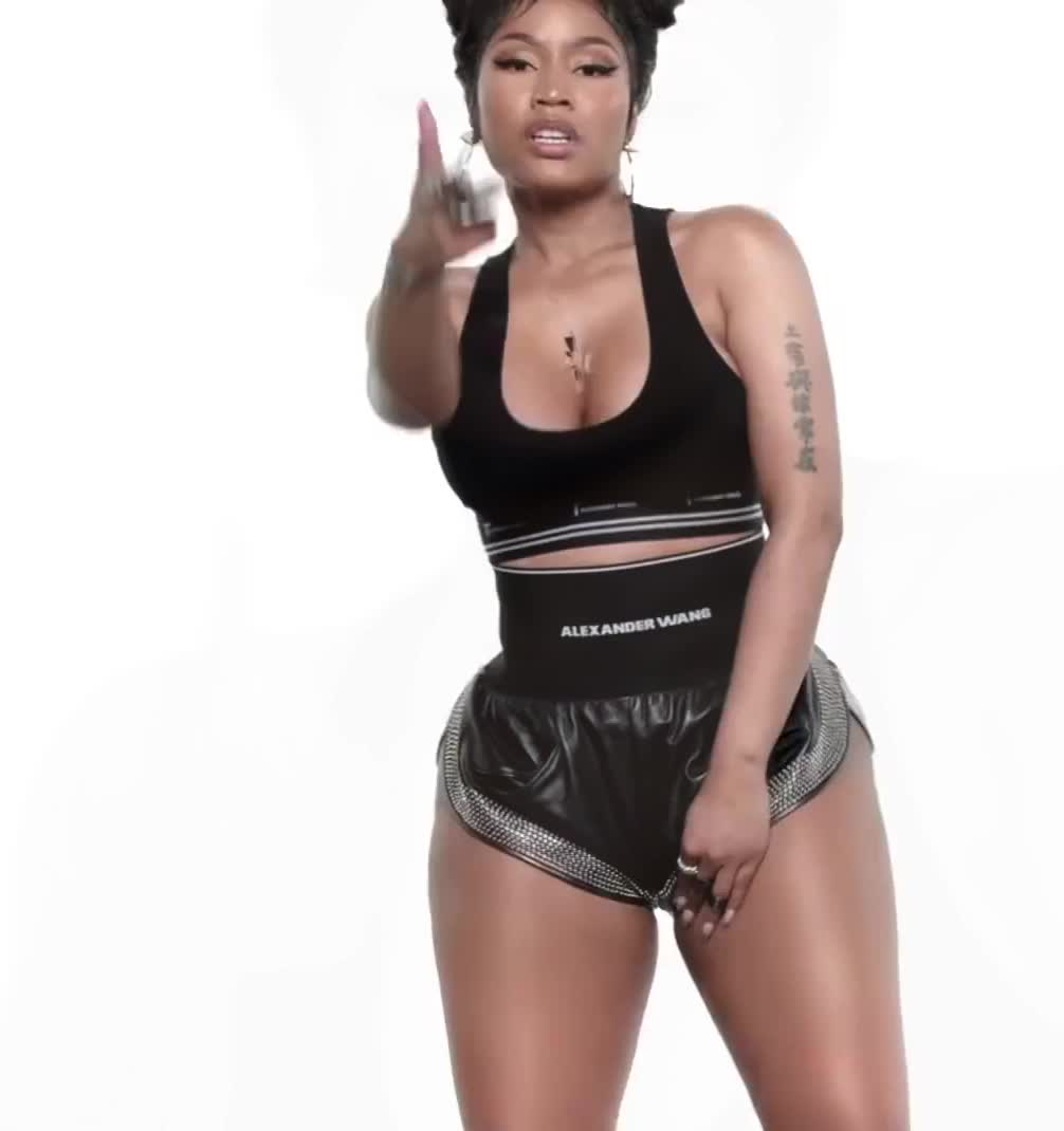 Nicki Jiggling, Black Women, Nicki Minaj, gif video.