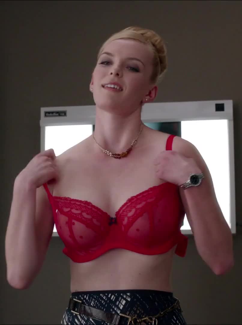 Big boobs: Betty Gilpin - GIF Video 