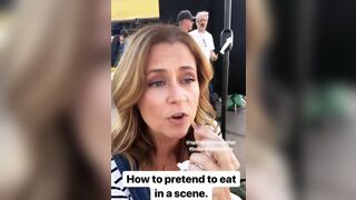 Jenna Fischer showing how to pretend eat for a scene.
