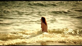 Lola Naymark naked on the beach