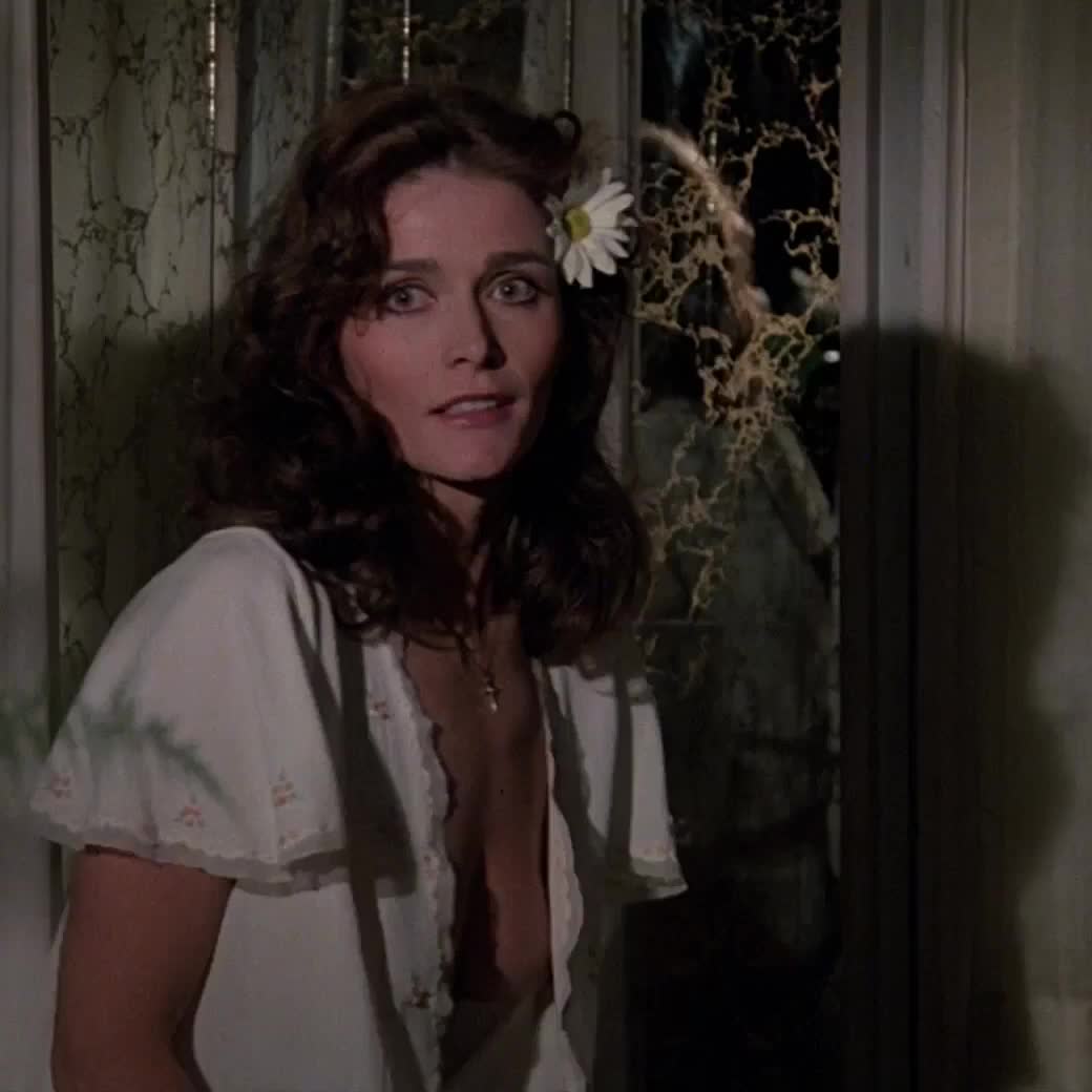 Horror movie nudes: Margot Kidder - The Amityville Horror - GIF Video |  nudecelebgifs.com