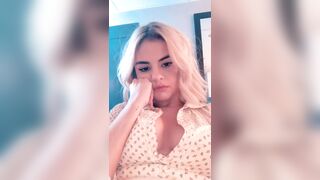Blonde Selena Gomez's tits are as gorgeous as ever