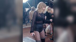 Taylor Swift looking like a perfect little slut. Would love her to rub that ass against my cock.