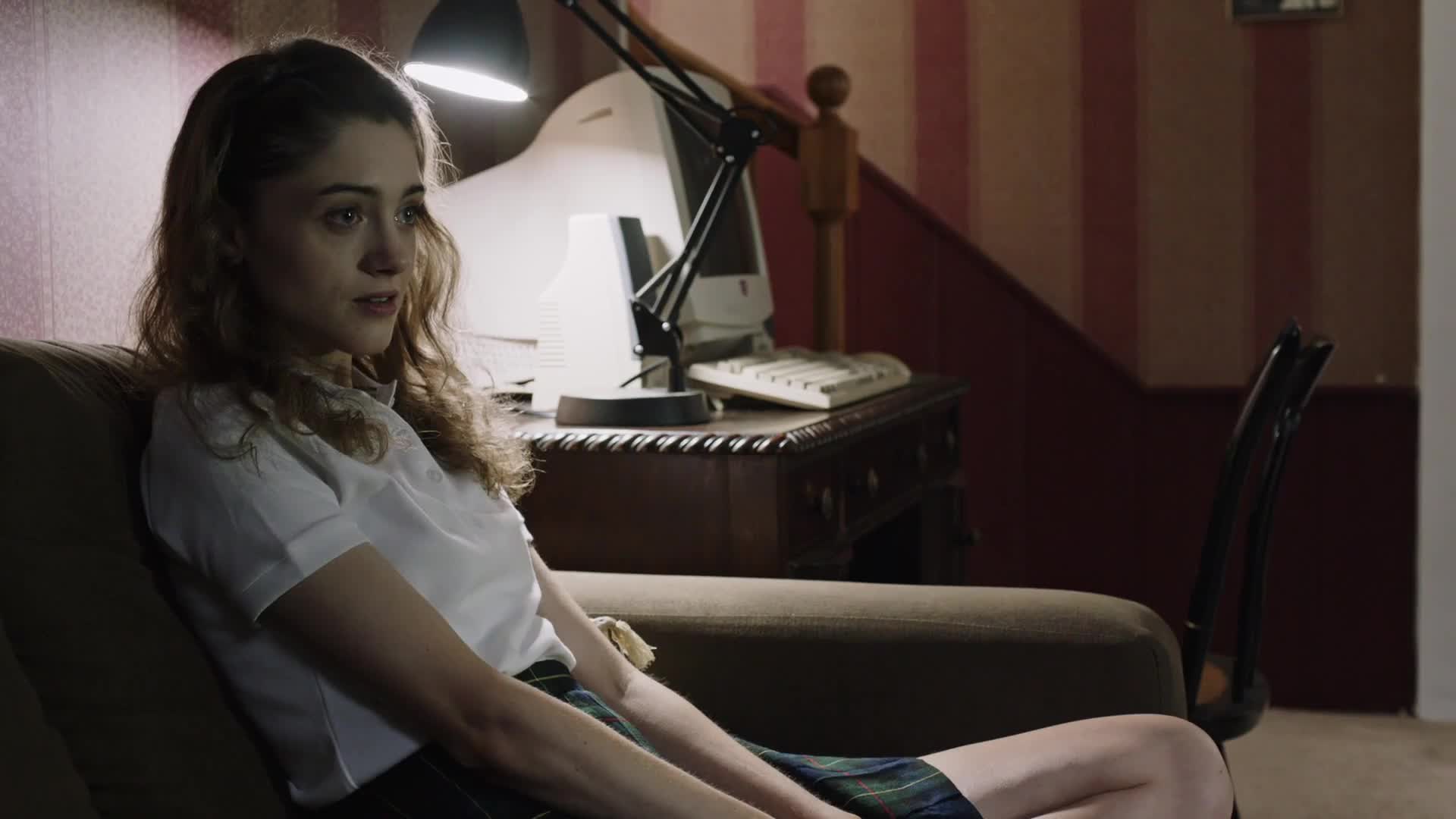 Nude celebs: Natalia Dyer Masturbating - GIF Video | nudecelebgifs.com