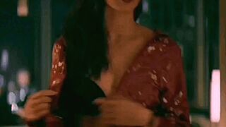 Imagine that you've ordered a hooker and have asked for their finest. Gal Gadot dressed like this enters your premises, swaying her exotic body. What would you do ? Sound off !
