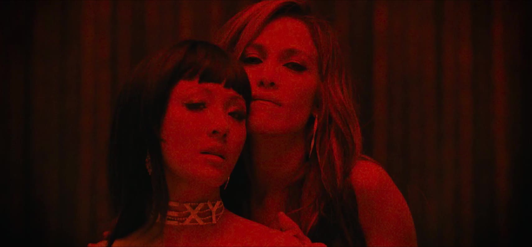 Nude celebs: Jennifer Lopez & Constance Wu - GIF Video | nudecelebgifs.com