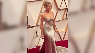 Scarlett Johansson looking curvy at the Oscars