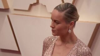 Brie Larson not wearing a bra at the 92nd Academy Awards