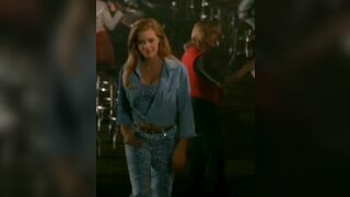 Amy Adams wants to get taken back to her place and get fucked like a cheap street whore on Valentine's Day
