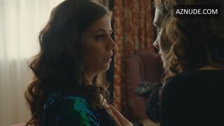 Elise Schaap & Anna Drijver in Netflix Original "Undercover"