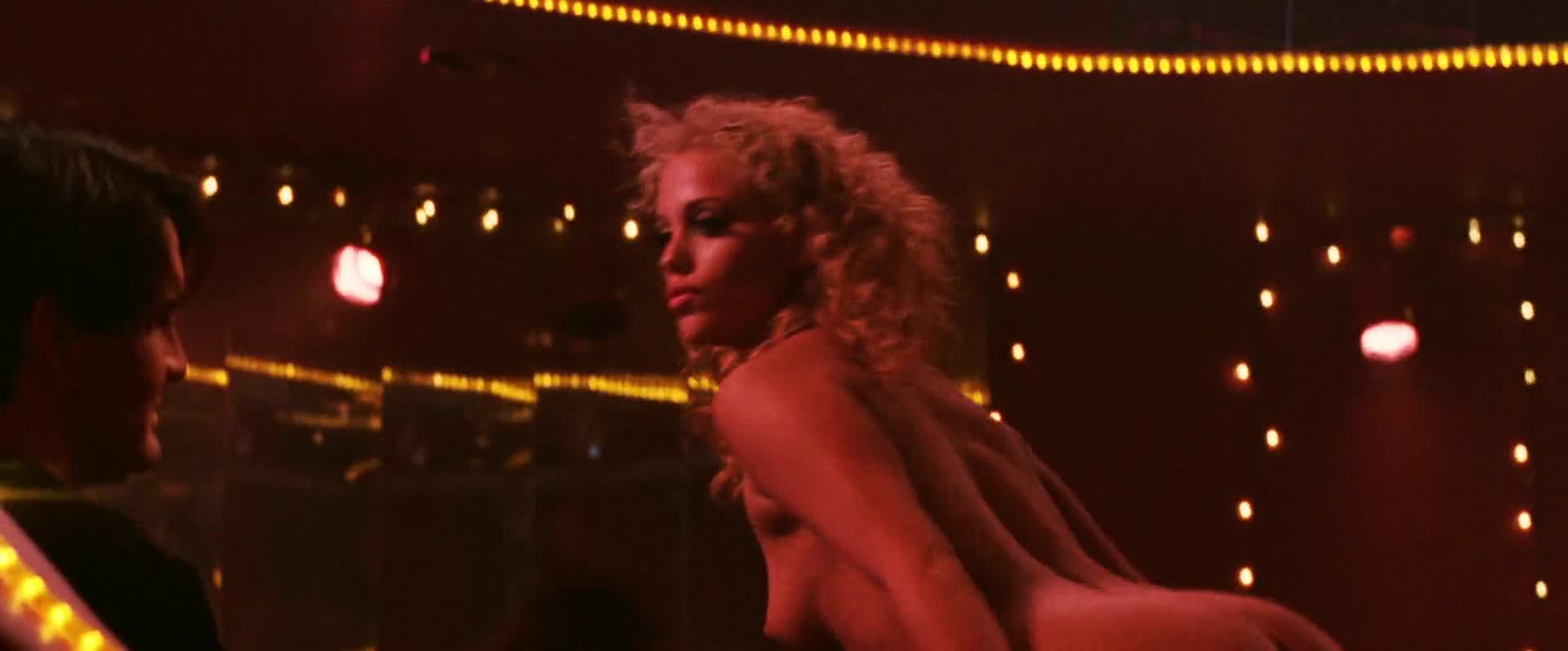 Nostalgia: Elizabeth Berkley - Showgirls 1995 - GIF Video |  nudecelebgifs.com