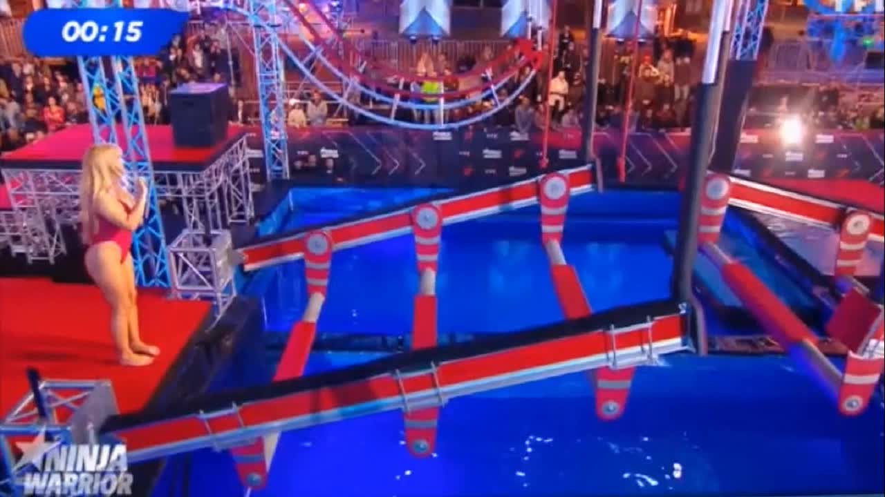 Nude celebs: Pamela Anderson look-alike Elisabeth Ledoux strips down on  French Ninja Warrior - GIF Video | nudecelebgifs.com