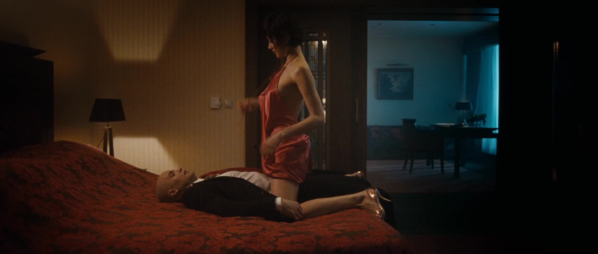 Nude Scenes: Olga Kurylenko in Hitman - GIF Video | nudecelebgifs.com