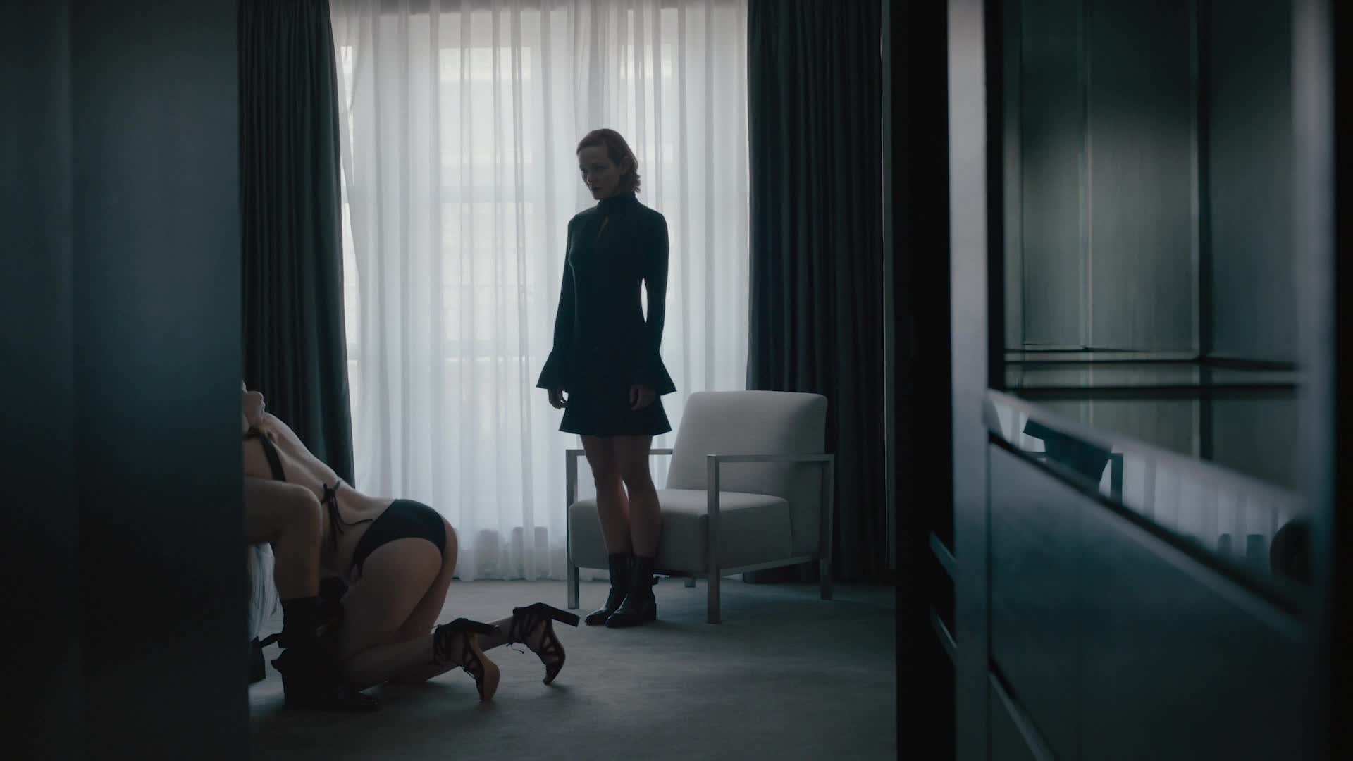 The girlfriend experience scenes