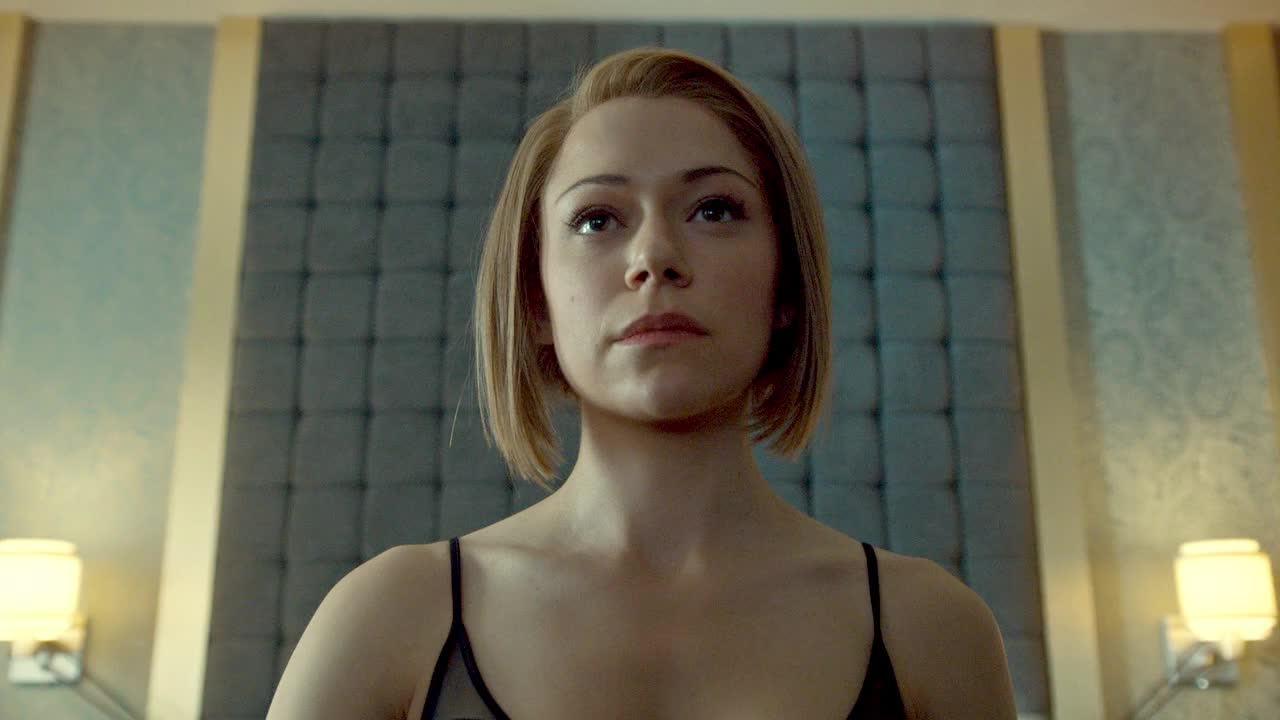 Nude Scenes: Tatiana Maslany - Orphan Black - S04E10 - GIF Video |  nudecelebgifs.com