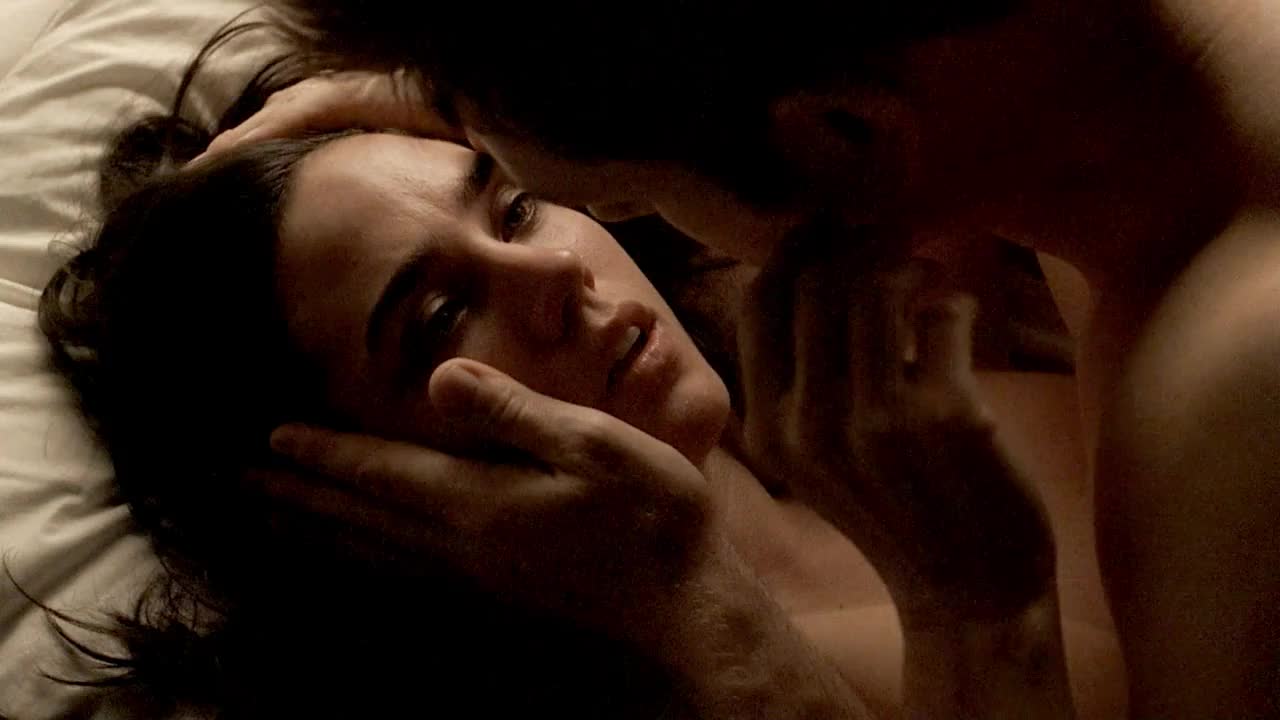 Nude Scenes Jennifer Connelly House Of Sand And Fog Gif Video