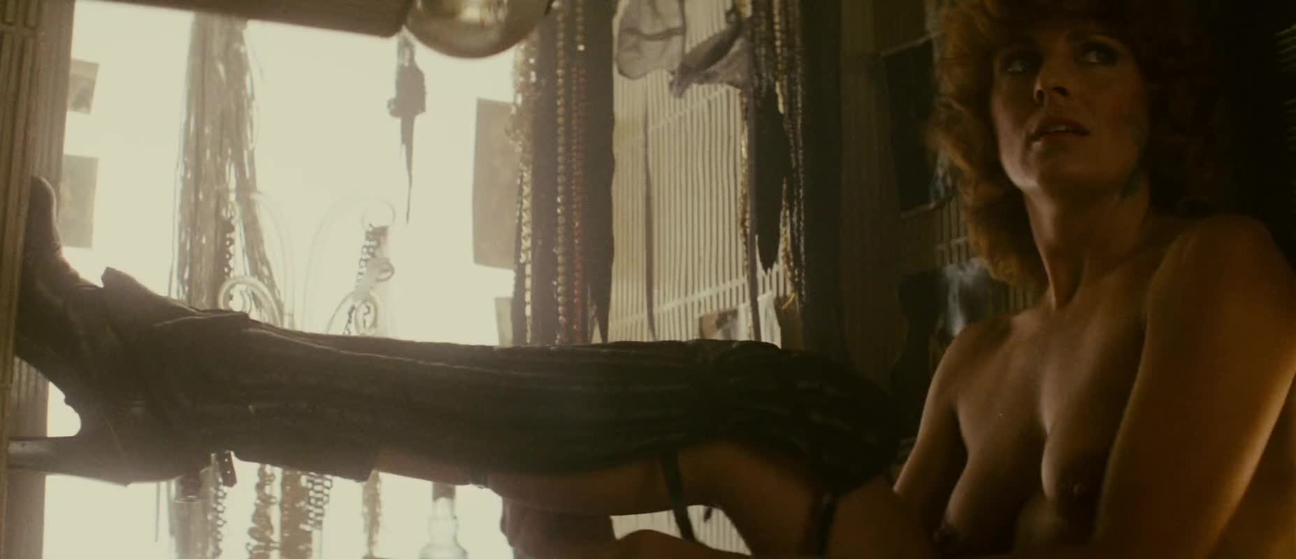 Joanna Cassidy in Blade Runner, Nude Scenes, Joanna Cassidy, gif video.