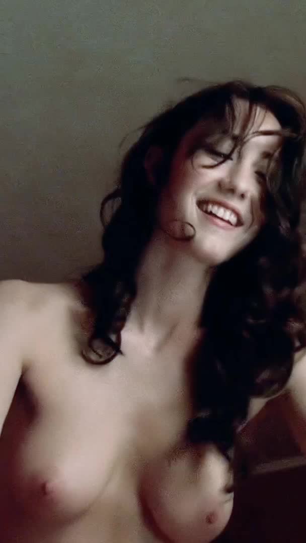 Madeline Zima in Californication, Nude Scenes, Madeline Zima, gif video.