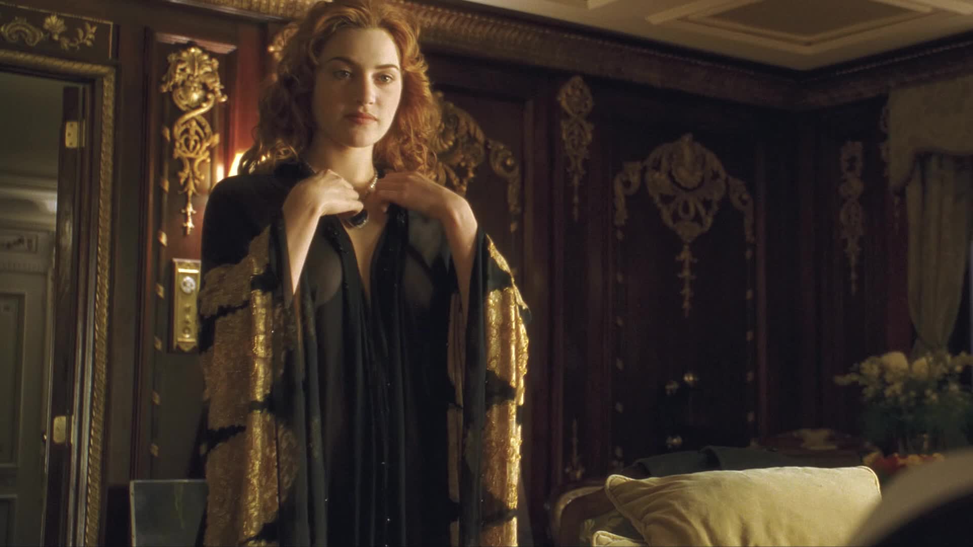 Arthur Vie udbytte Nude Scenes: Kate Winslet - Titanic - NUDE - SMOOTH SLOWMO - GIF Video |  nudecelebgifs.com