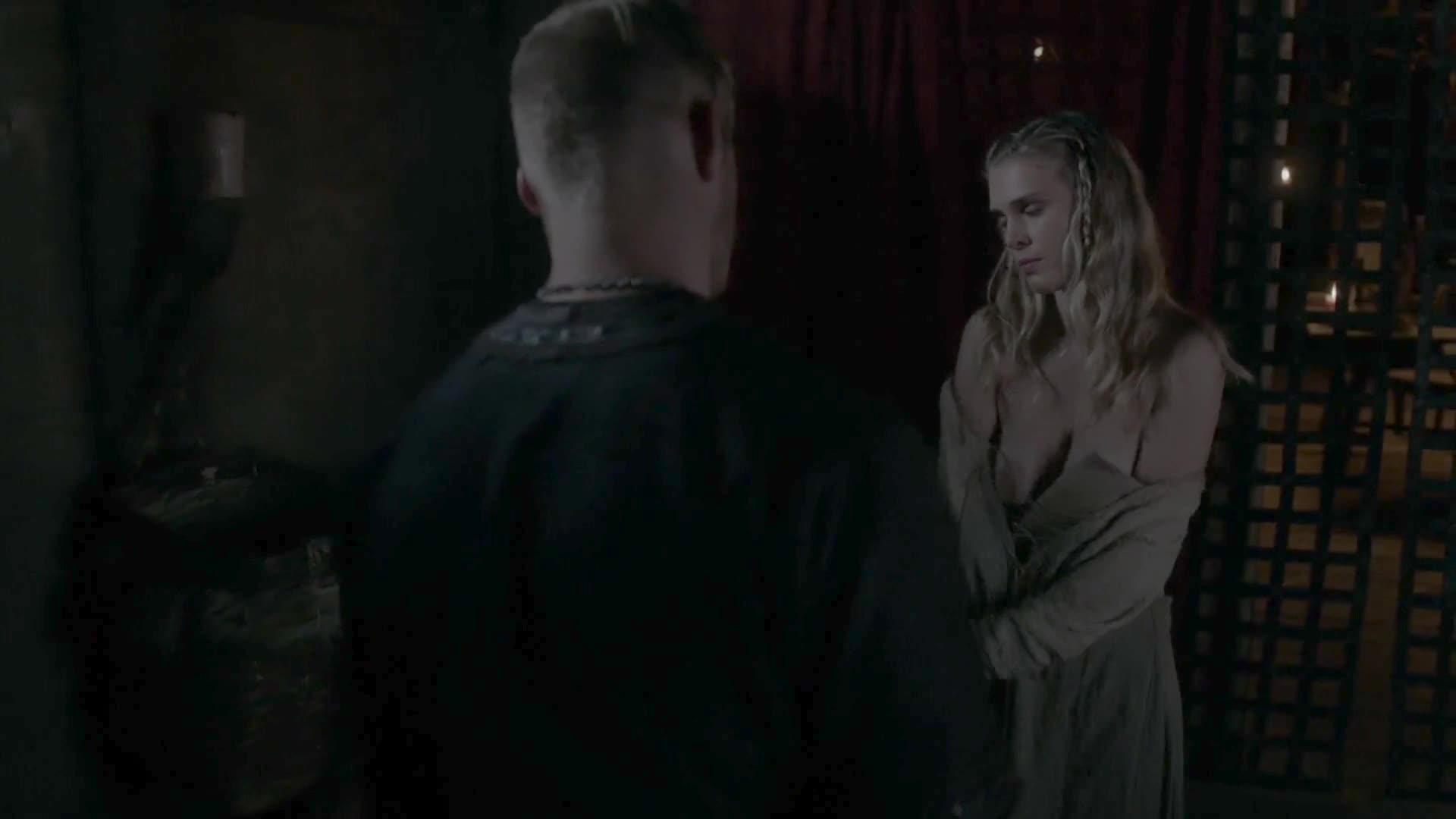 Nude Scenes: Gaia Weiss Reveal The True Plot of Vikings - GIF Video |  nudecelebgifs.com