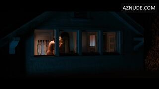 Lexi Atkins in the movie The Boy Next Door