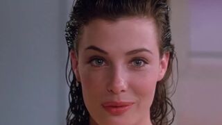 Kelly LeBrock perfect plot in 'The Woman in Red'