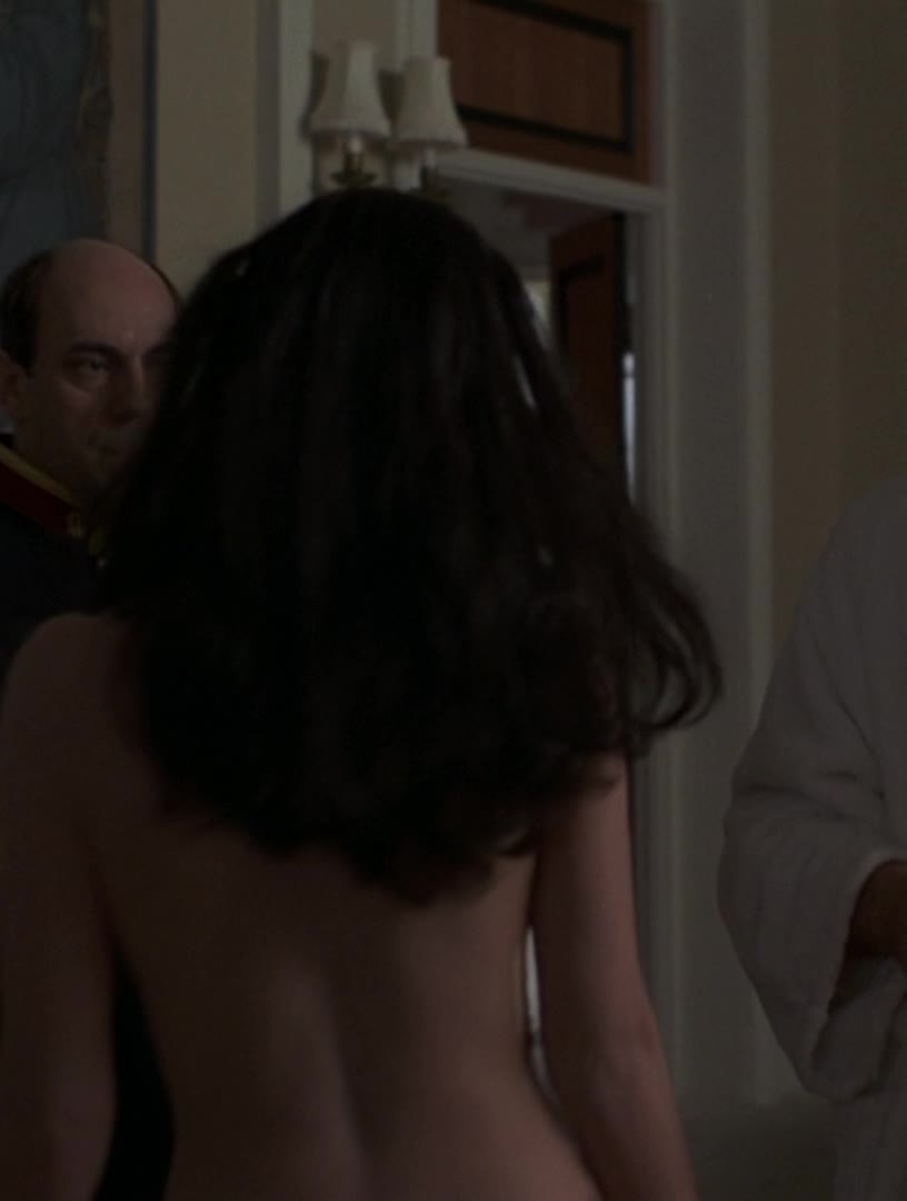 Nude Scenes: Andie MacDowell - The Object Of Beauty - GIF Video.