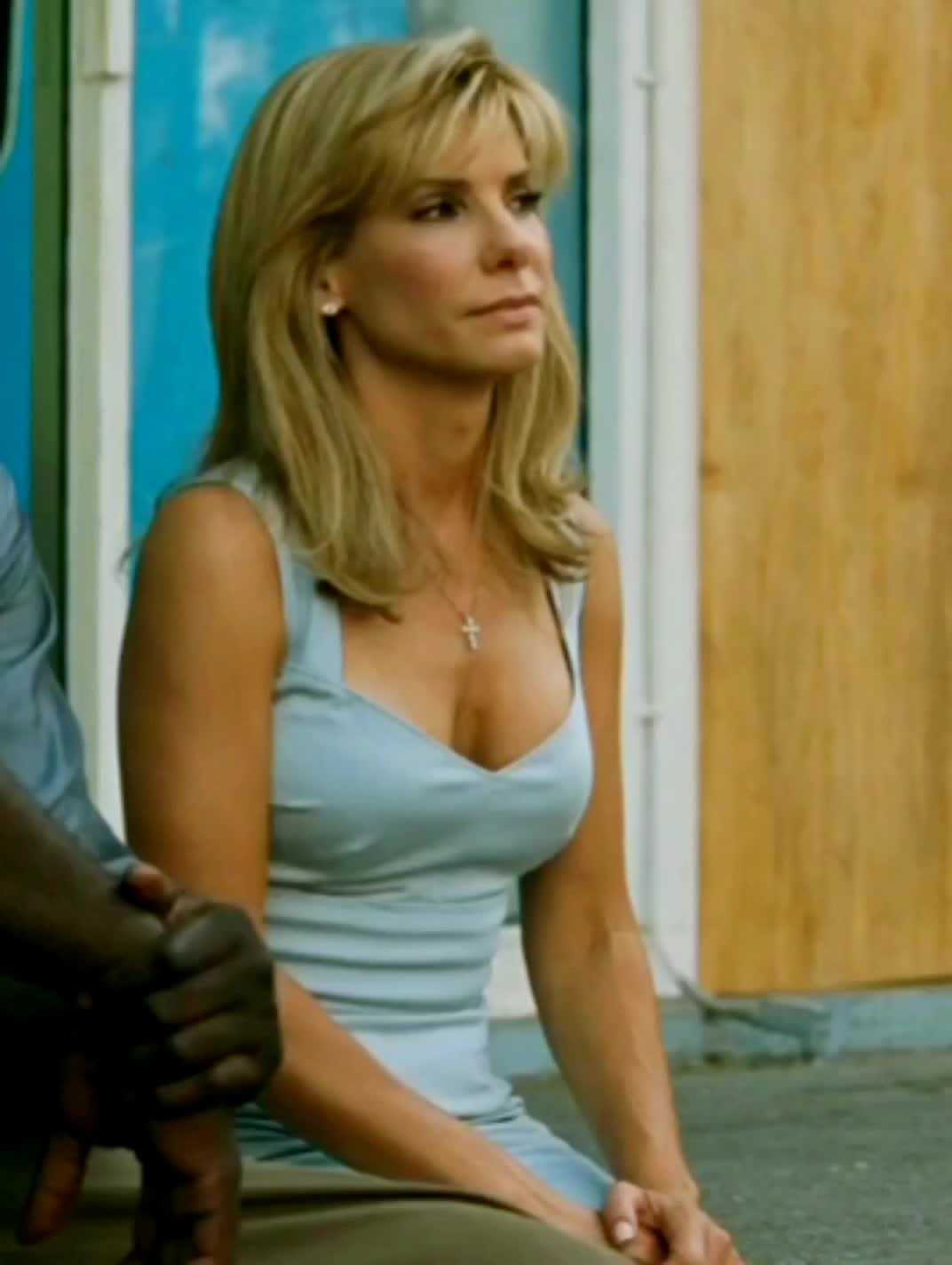 Nude Scenes: Sandra Bullock Milf Plot - The Blind Side - GIF Video |  nudecelebgifs.com