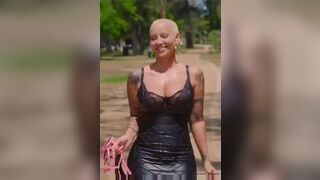 Does anyone else want to worship Amber Rose or play as my seductive mommy?