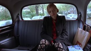 Heather Graham getting horny in the taxi