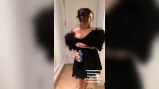 Holy shit Selena Gomez’s tits look huge